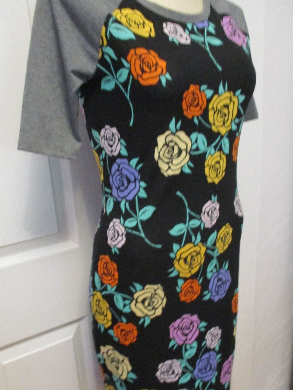 Lularoe Julia Dress Black Multicolored Roses Short Sleeves